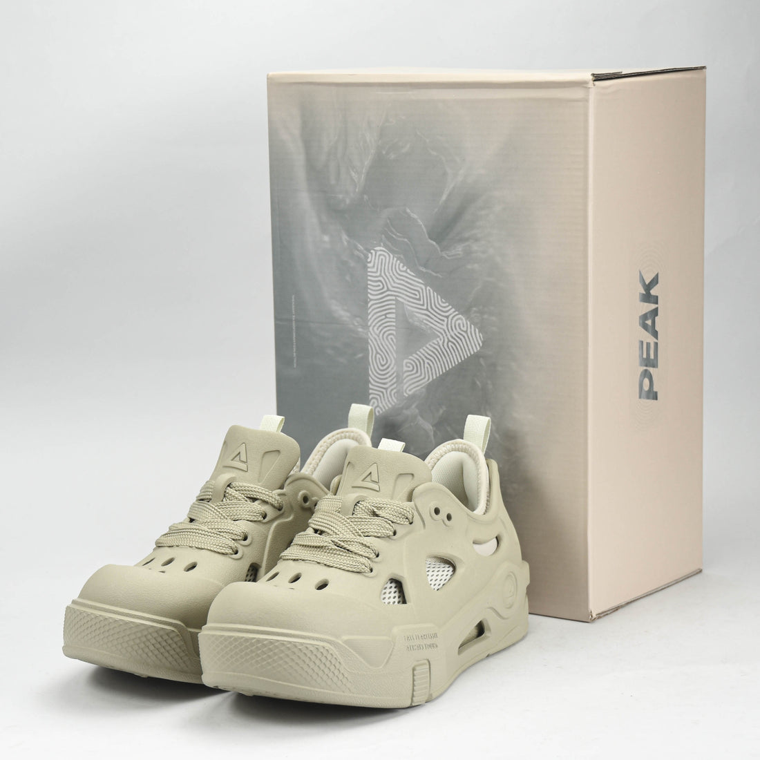 PEAK SPORTS SHOES