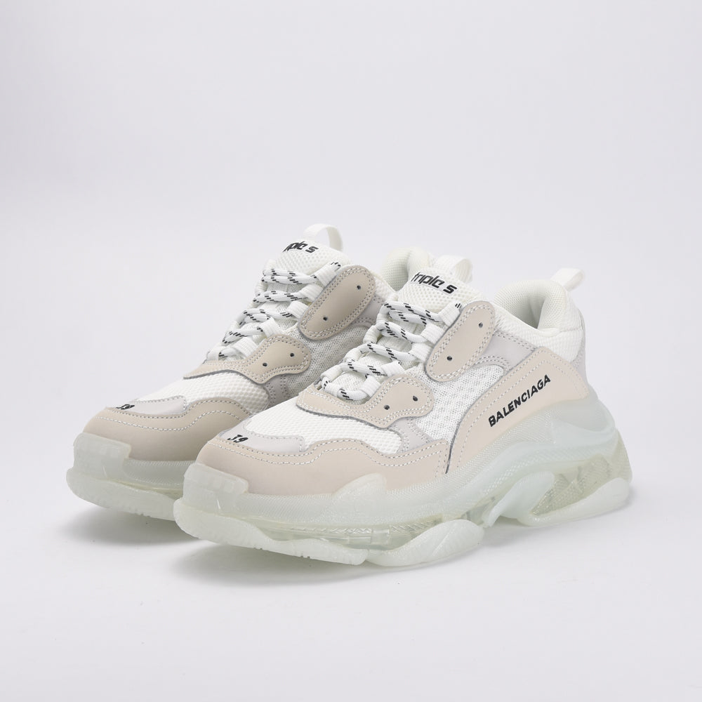 B.a.l.e.n.c.i.a.g.a Triple S White edition