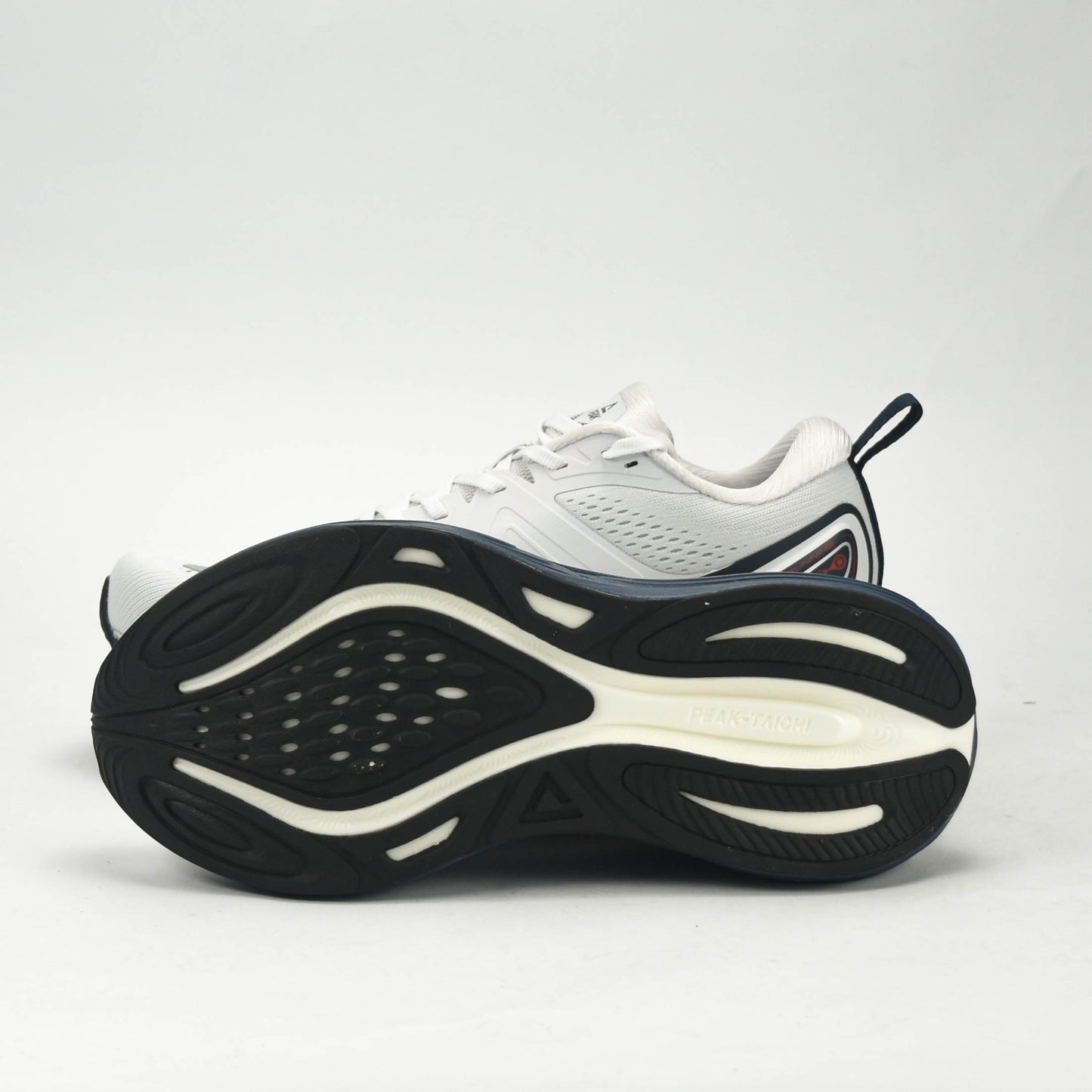 PEAK SPORTS SHOES