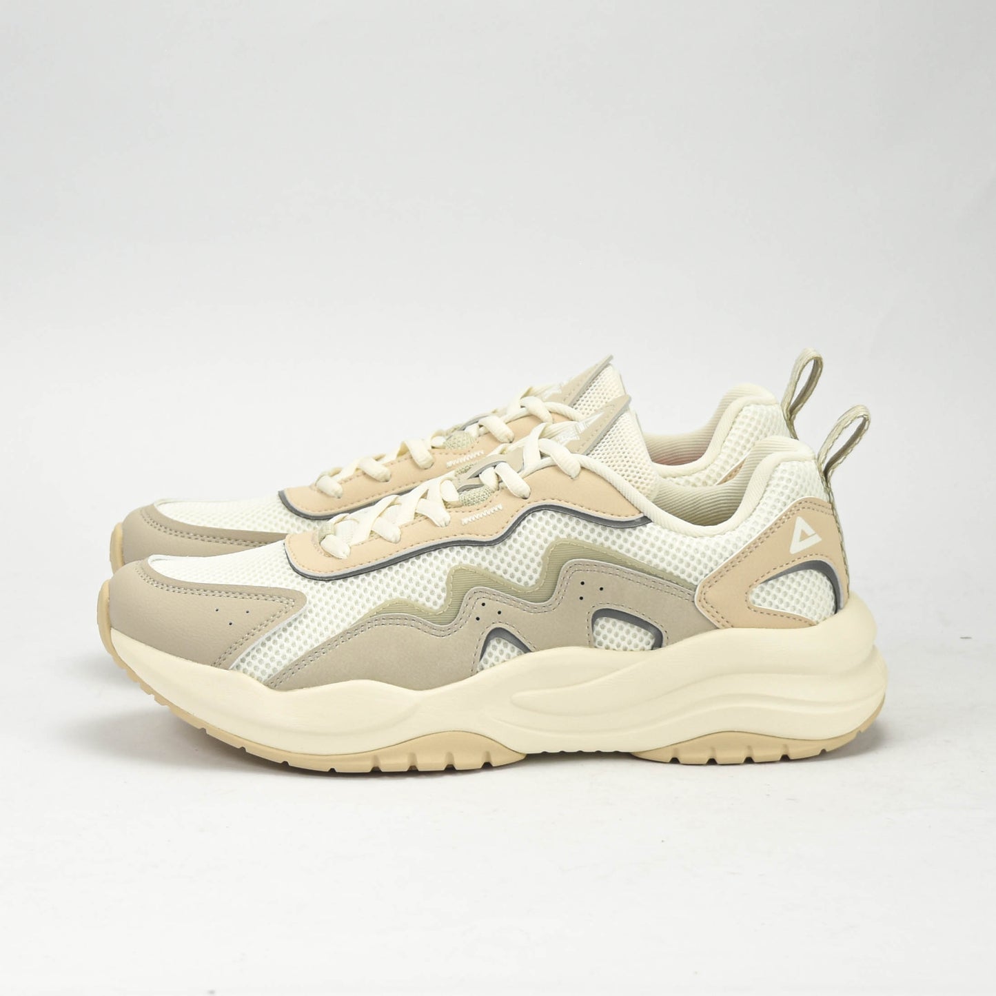 PEAK SPORTS SHOES