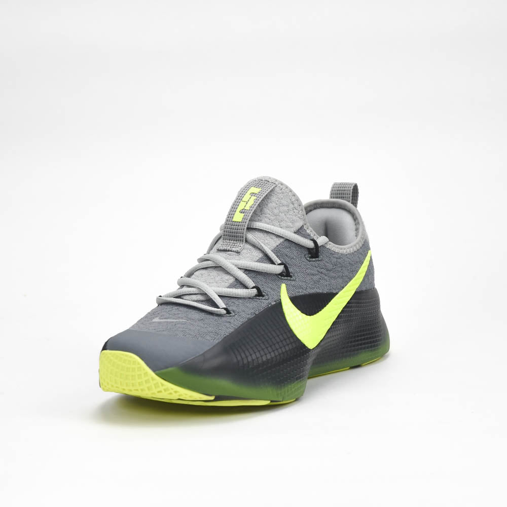 Nike LeBron TR 1 "Dunkman"