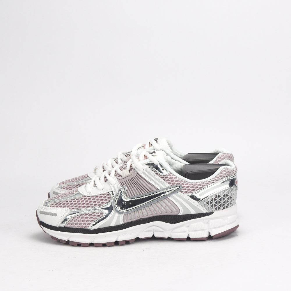 Nike zoom vomero 5 (Femme)