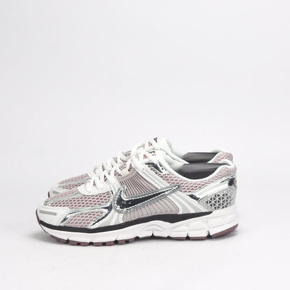 Nike zoom vomero 5 (Femme)