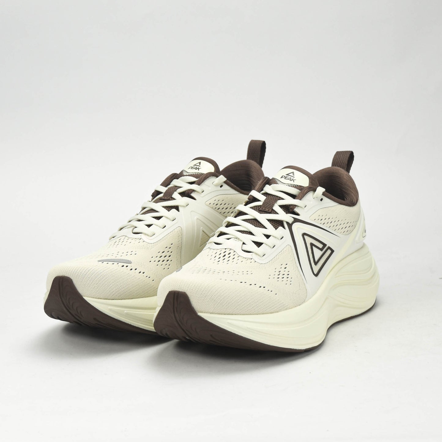 PEAK SPORTS SHOES