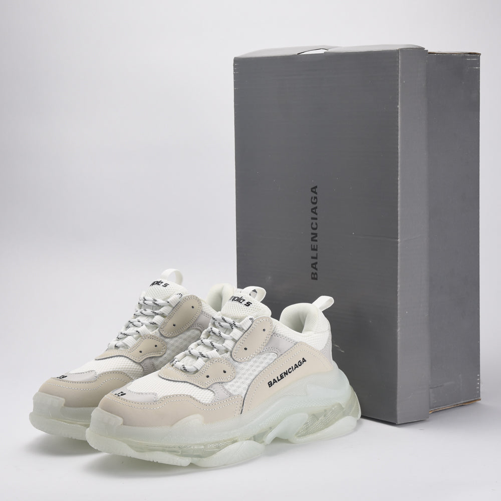 B.a.l.e.n.c.i.a.g.a Triple S White edition