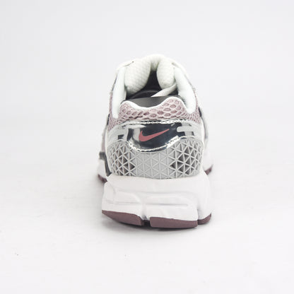 Nike zoom vomero 5 (Femme)