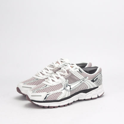 Nike zoom vomero 5 (Femme)