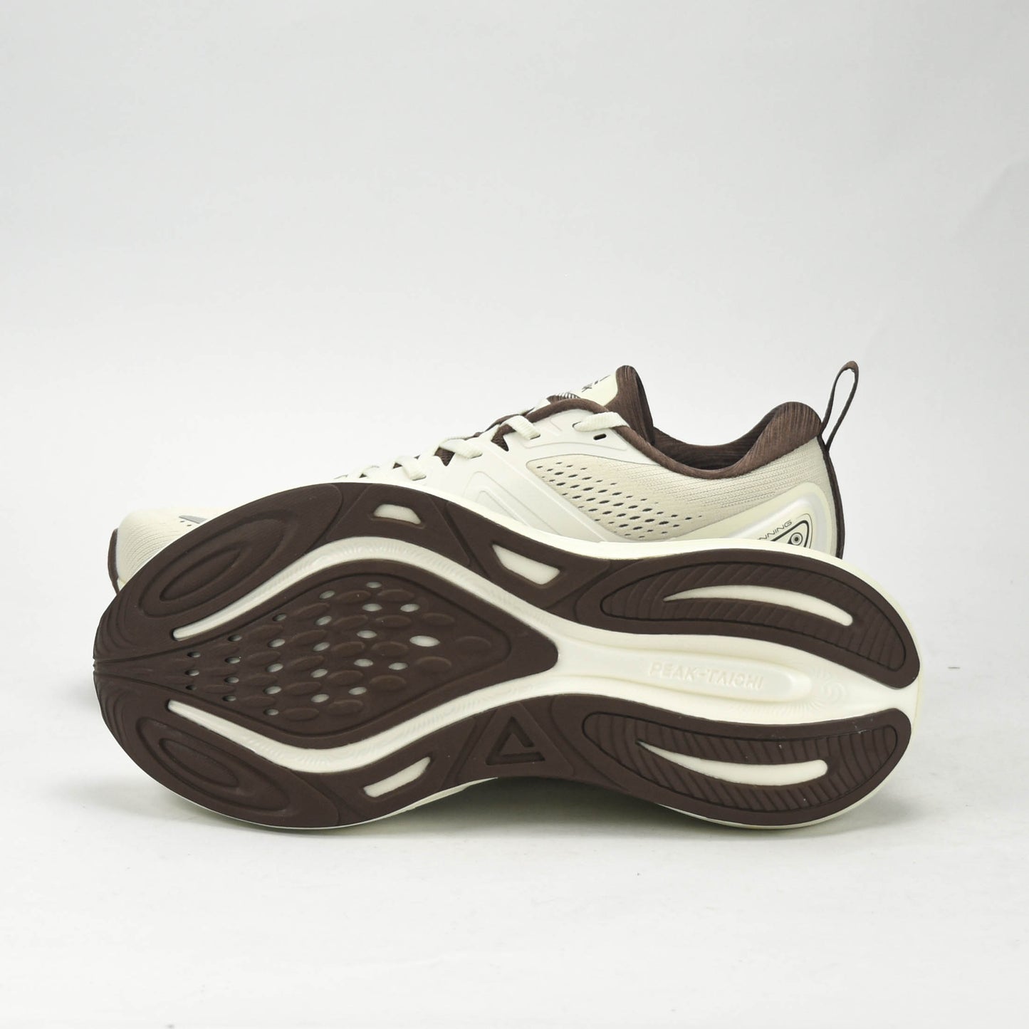 PEAK SPORTS SHOES