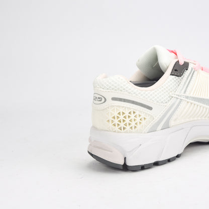 Nike zoom vomero 5 (Femme)