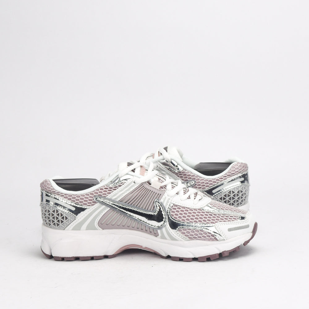 Nike zoom vomero 5 (Femme)