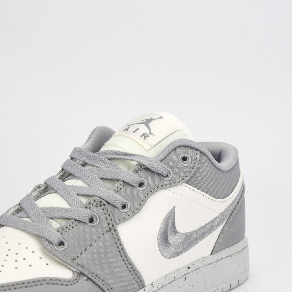 Jordan 1 Low SE Light Steel Grey