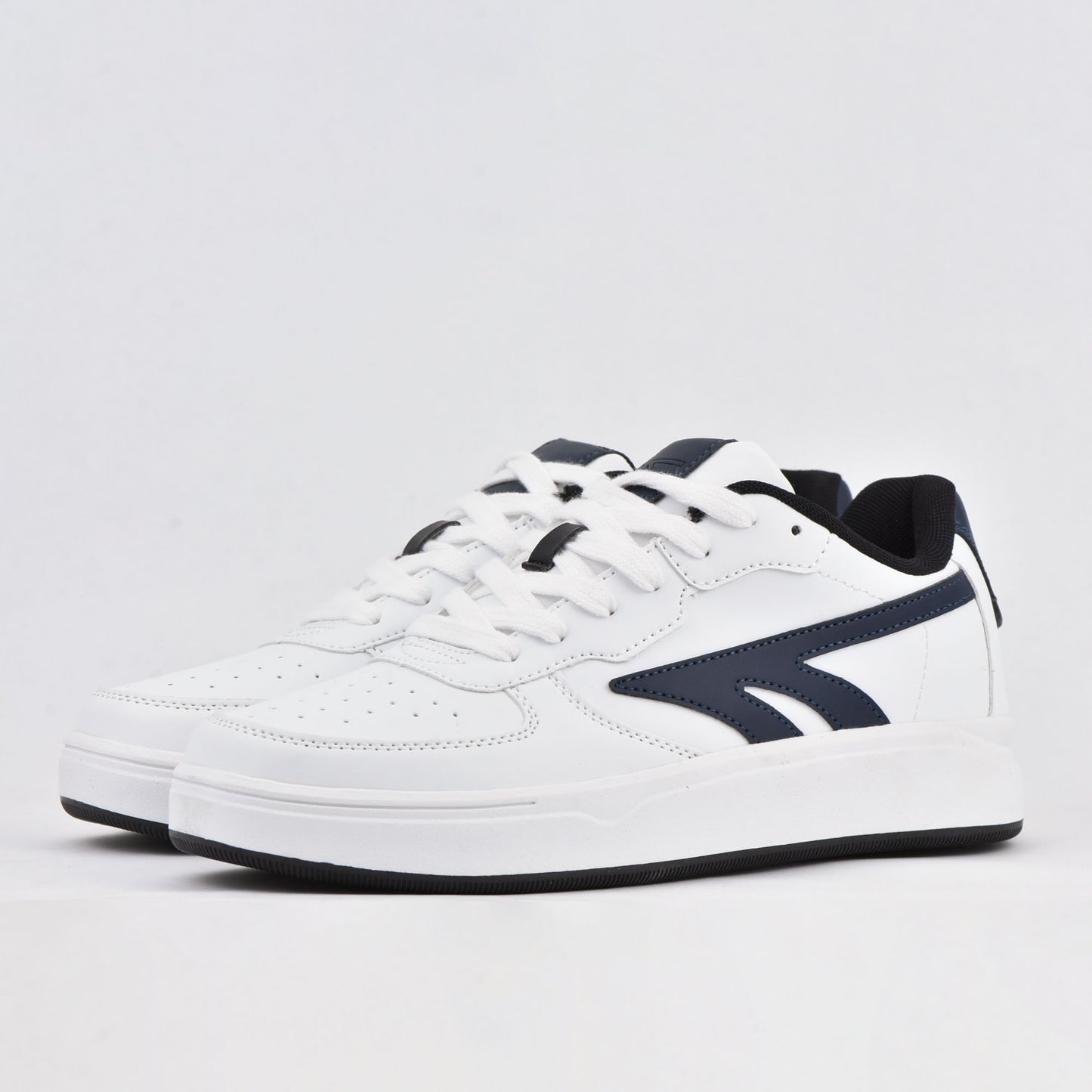 VASITY COURT WHITE/NAVY/BLACK