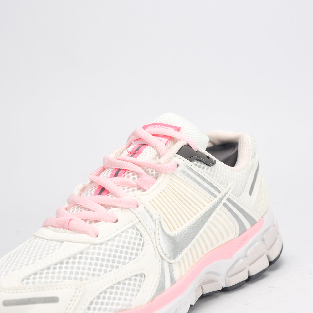 Nike zoom vomero 5 (Femme)