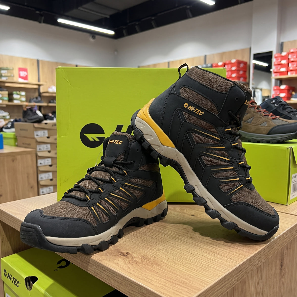 HI-TEC Grand Paradiso Mid O013264