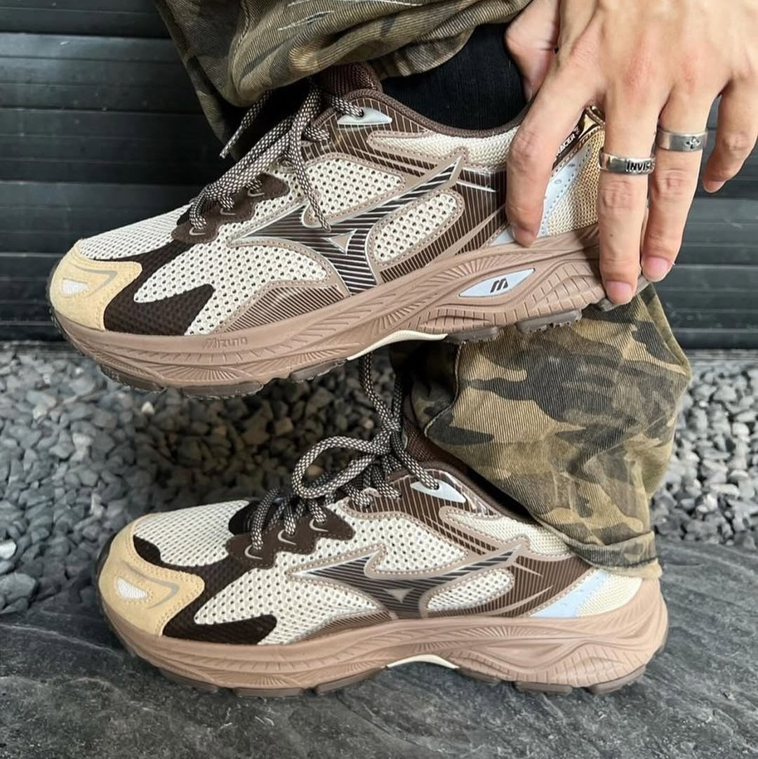 MIZUNO RACER S OARISM D1GH223523