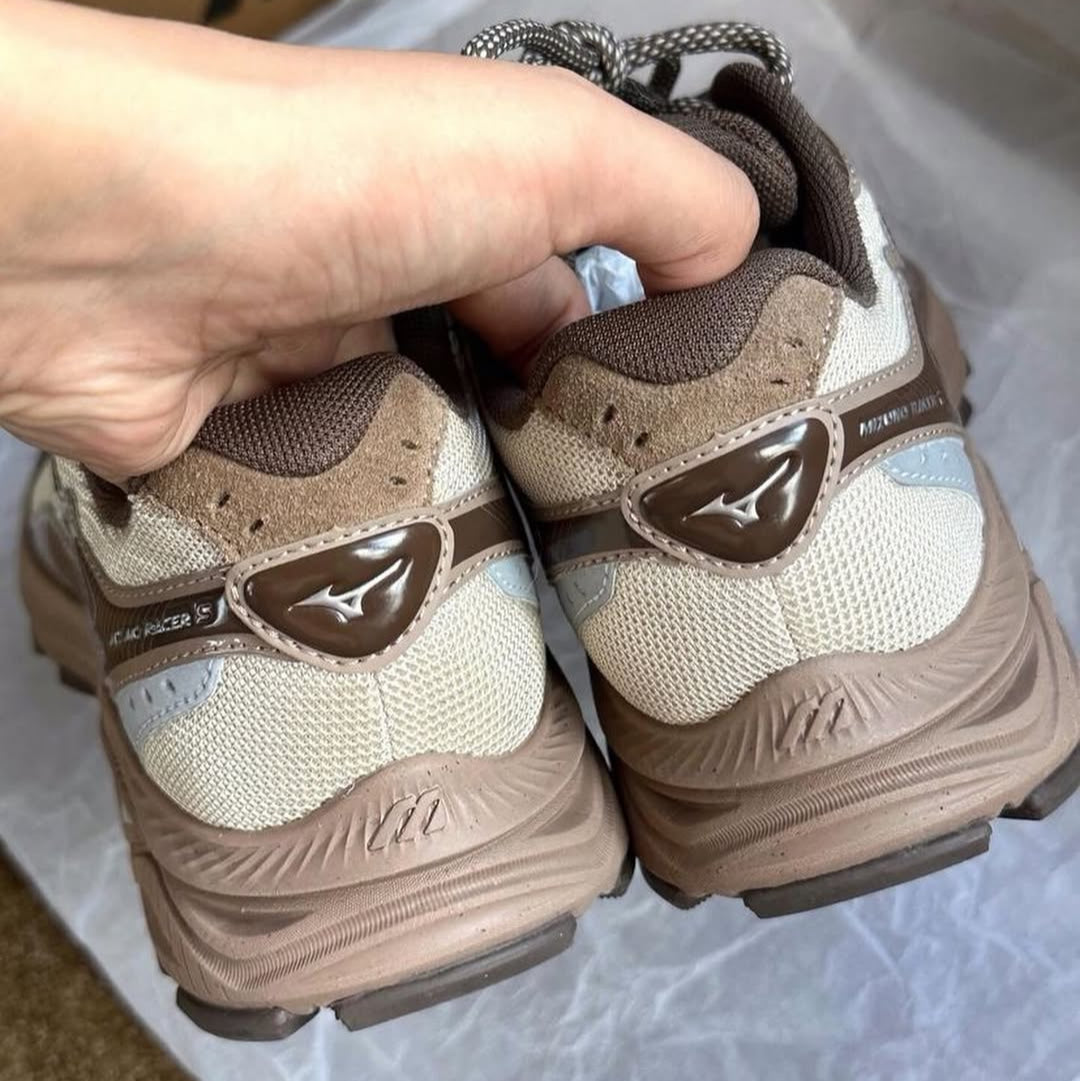 MIZUNO RACER S OARISM D1GH223523