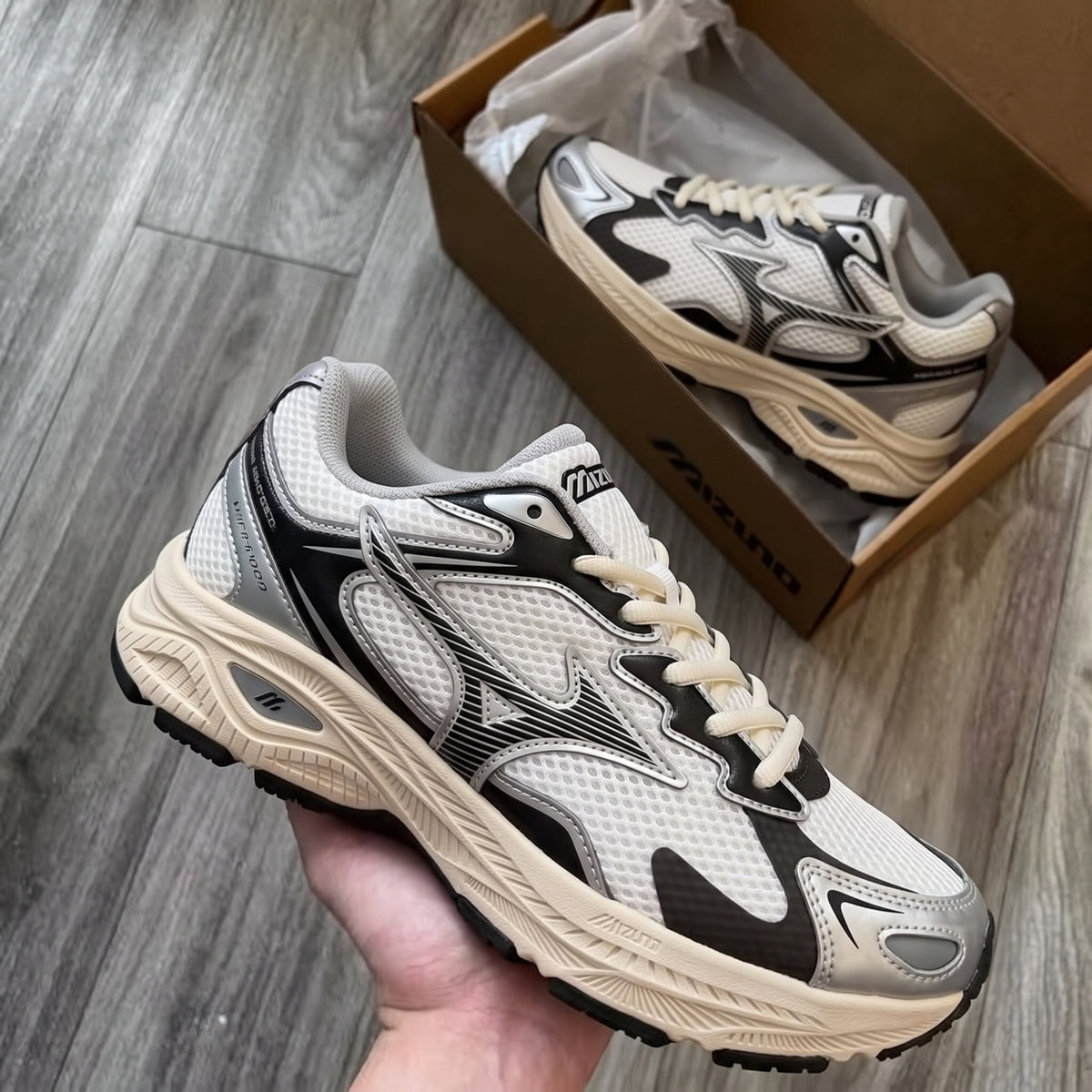 MIZUNO RACER S OARISM D1GH243601