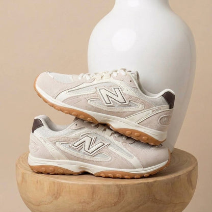 New Balance 204L Beige