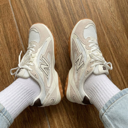 New Balance 204L Beige