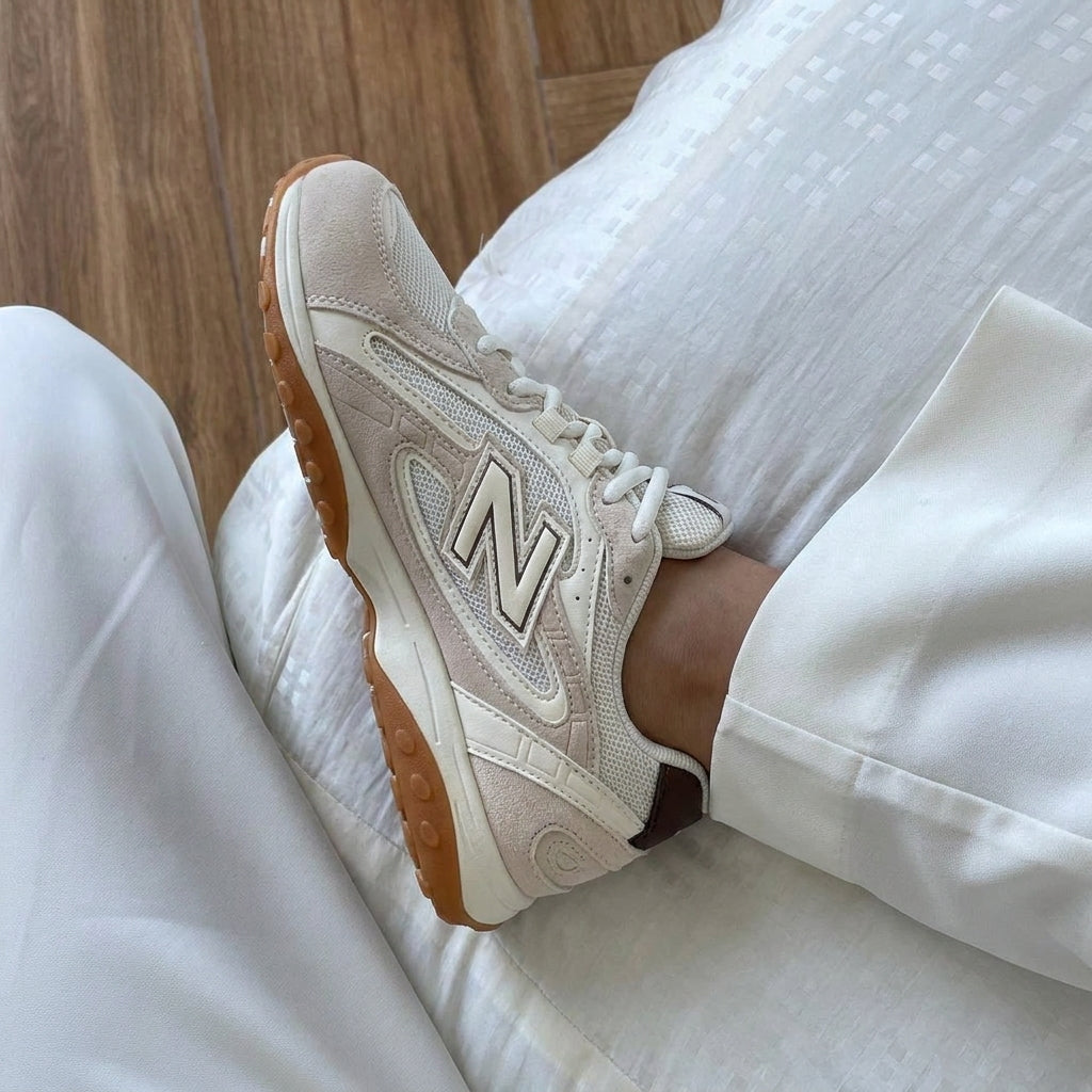 New Balance 204L Beige