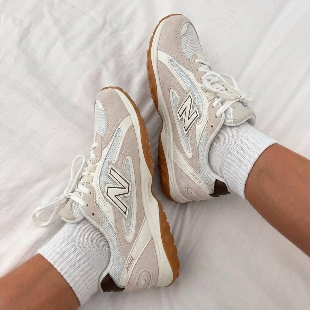 New Balance 204L Beige
