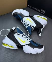 NIKE AIR MAX ALPHA SAVAGE original